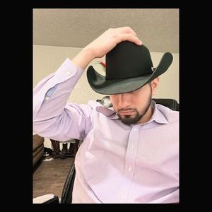 Meet your Posher, Gerardo